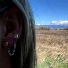 Load image into Gallery viewer, Earring Chain - Curb
