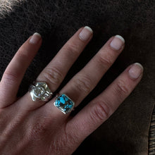 Load image into Gallery viewer, Turquoise East West Ring
